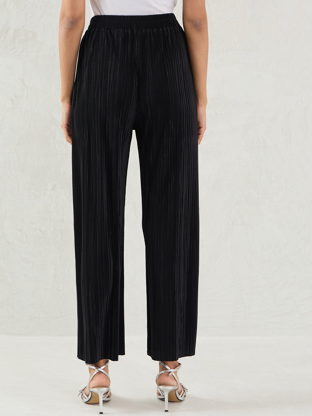 Black Plisse Straight Pant