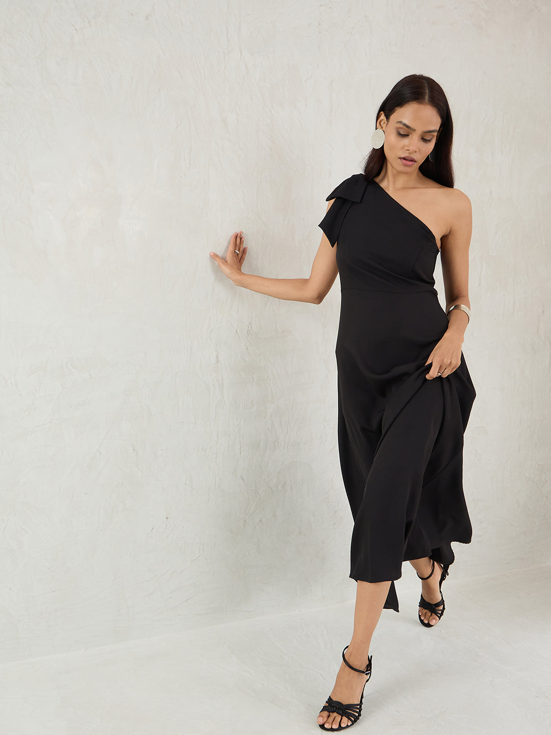 Black One Shoulder Bow Detail Maxi Dress