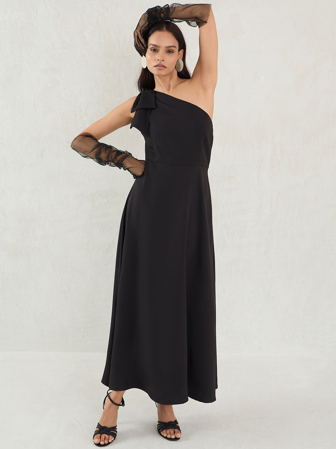 Black One Shoulder Bow Detail Maxi Dress