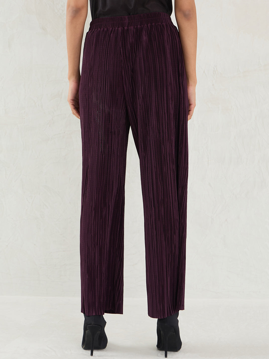 Wine Plisse Straight Pant