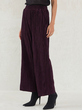 Wine Plisse Straight Pant