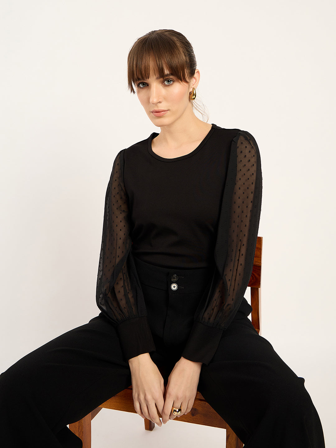 Black Round Neck Dobby Sleeves Top