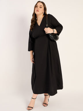 Black Pleat Detailing Poplin Maxi Dress