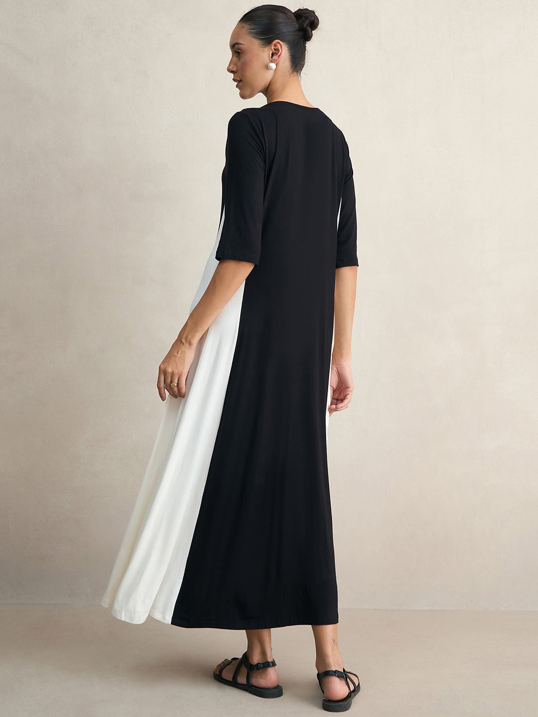 Black Knit Colorblock Maxi Dress