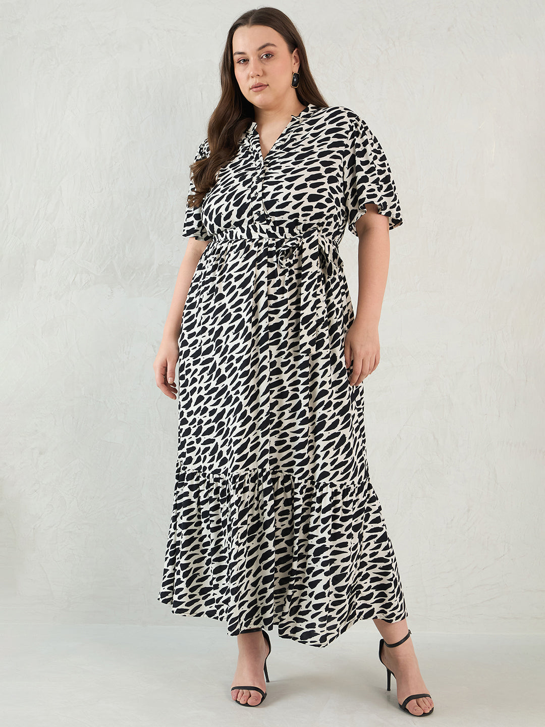 Black And White Abstract Print Tiered Maxi Dress