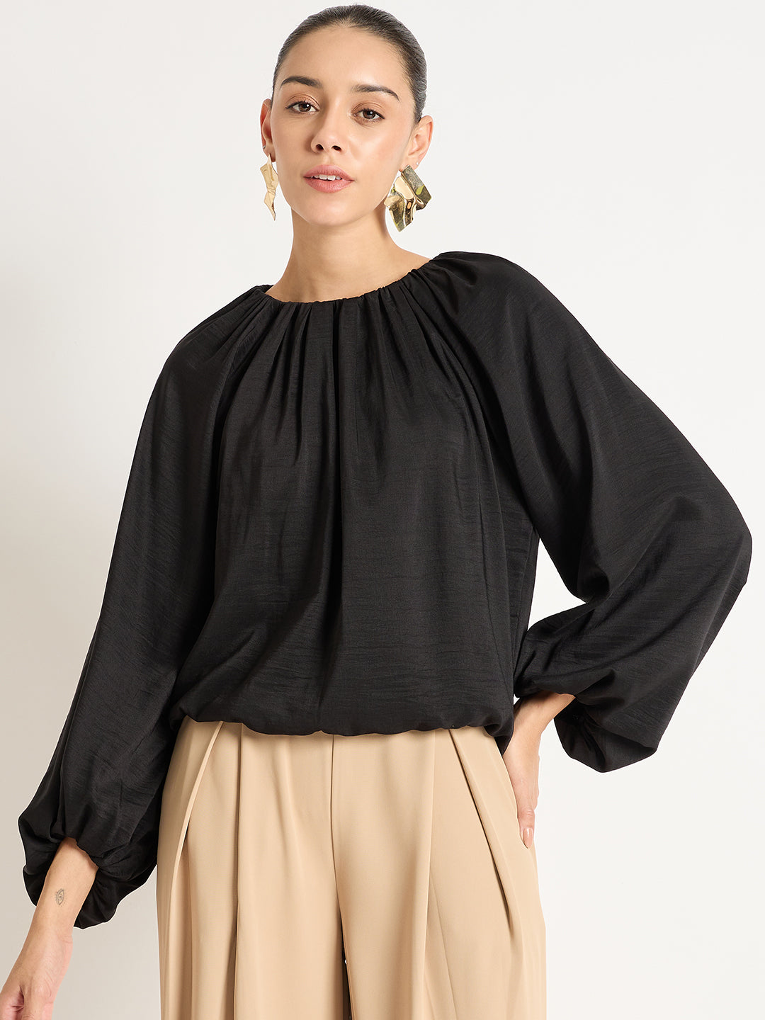 Black Balloon Round Neck Top