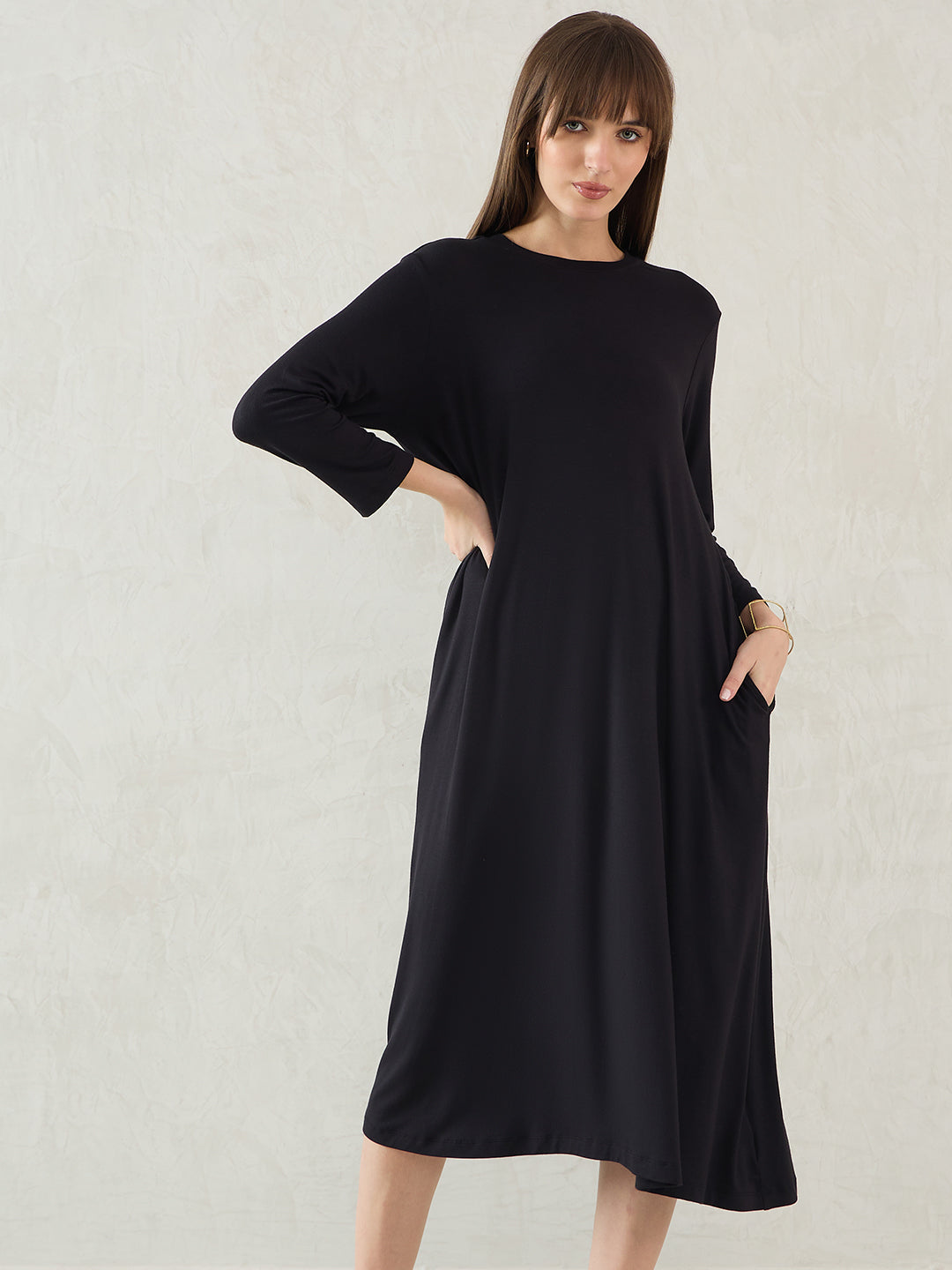 Bamboo Black Knit T-Shirt Midi Dress