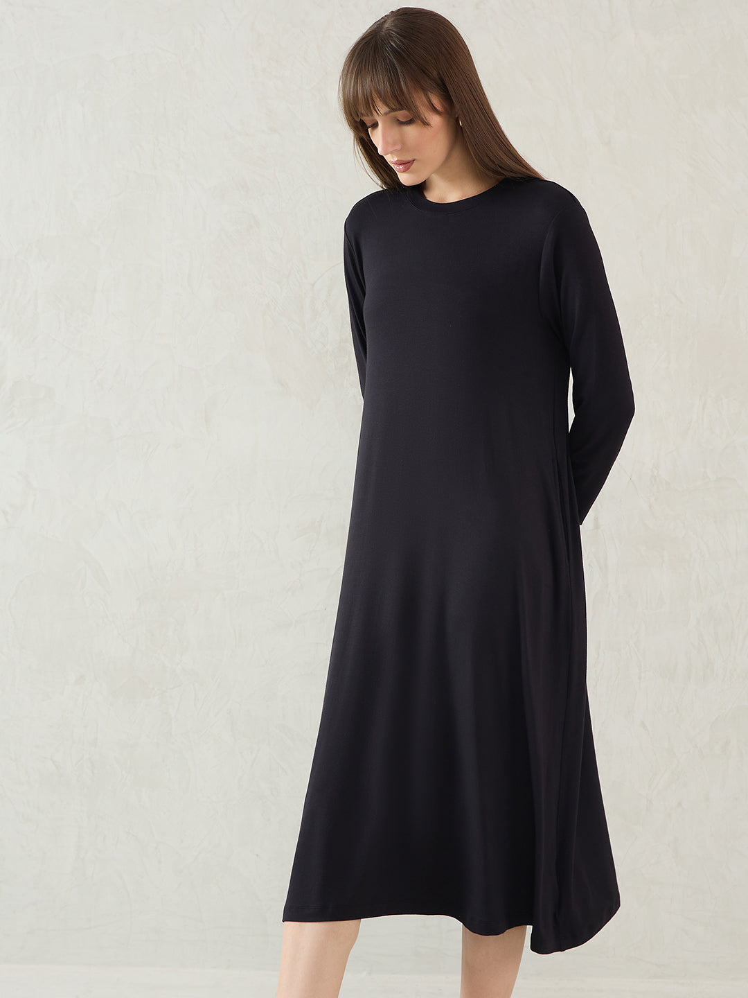 Bamboo Black Knit T-Shirt Midi Dress